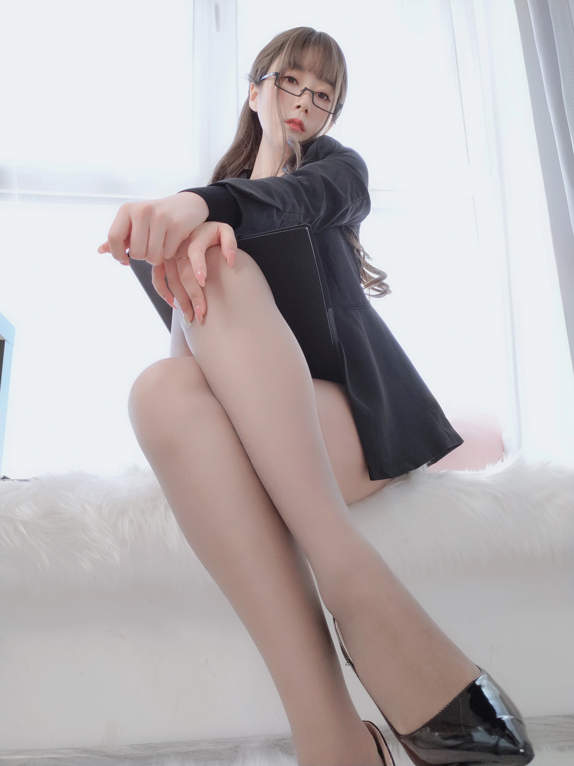 白银81 - NO.47 黑西服 2