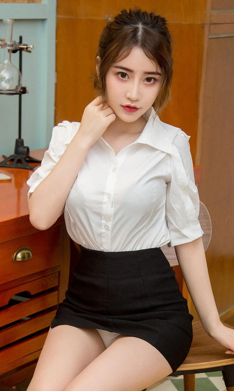 Ugirls尤果网 爱尤物专辑 VOL.1579 谈樱说爱 - Cherry绯月樱