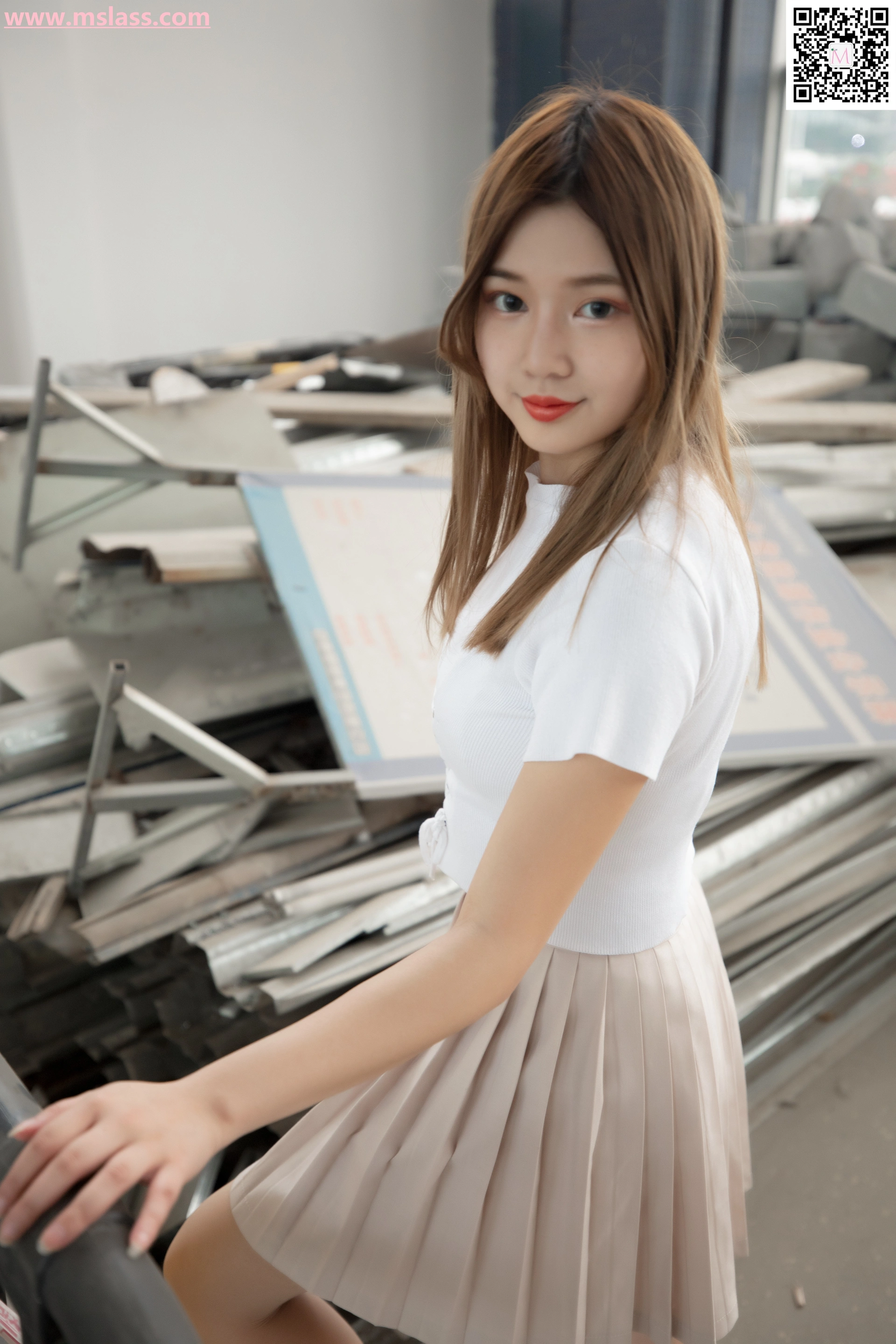 MSLASS梦丝女神 - 2019.08.29 NO.043 小除夕 废墟的小白鞋 1